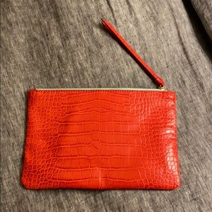 Red clutch